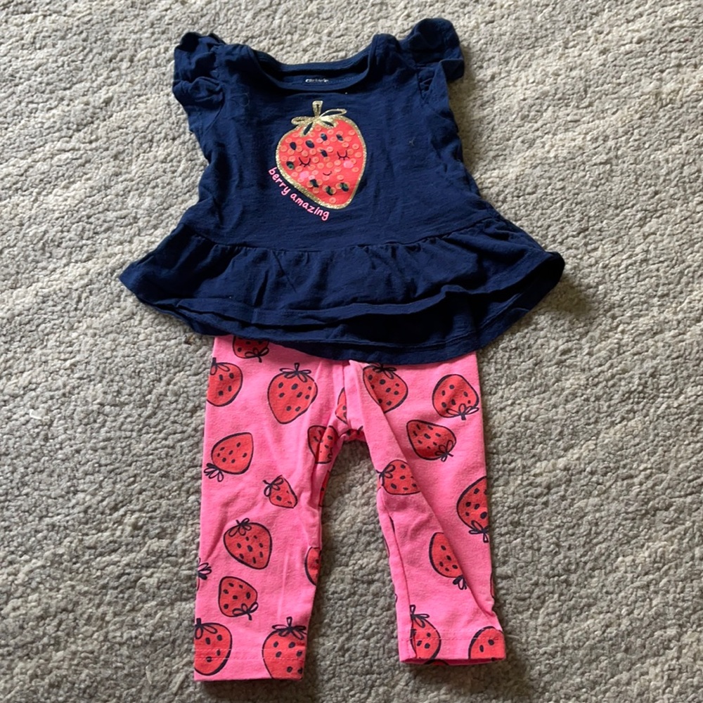 Carter’s 2 piece set 6M